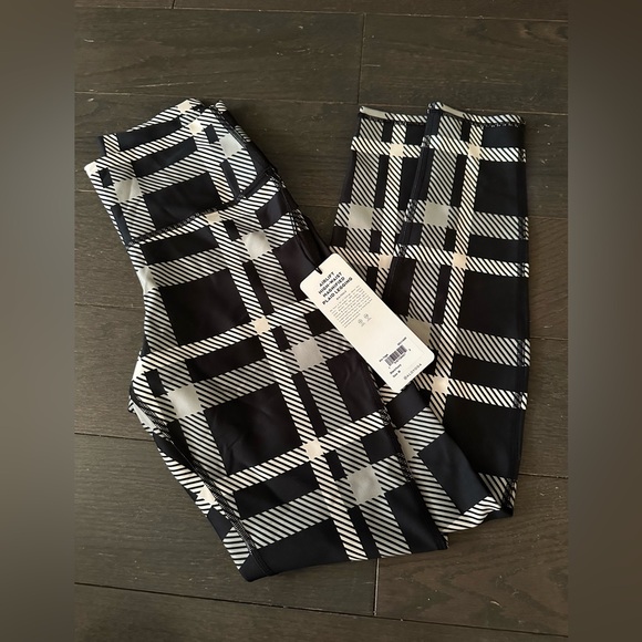 ALO Yoga Pants - ALO Yoga Black and Ivory Plaid Leggings